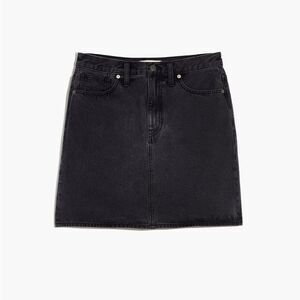 NWT Madewell Rigid Denim High-Waist Straight Mini Skirt in Berridge Wash size 25